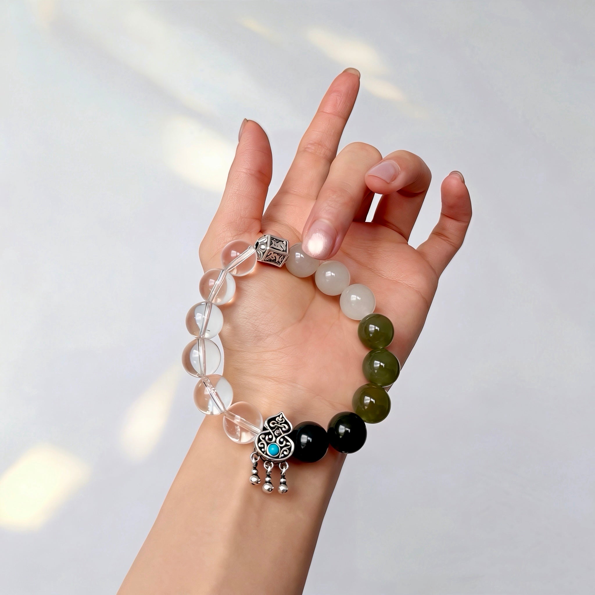 「玉守」· Keep in Jade