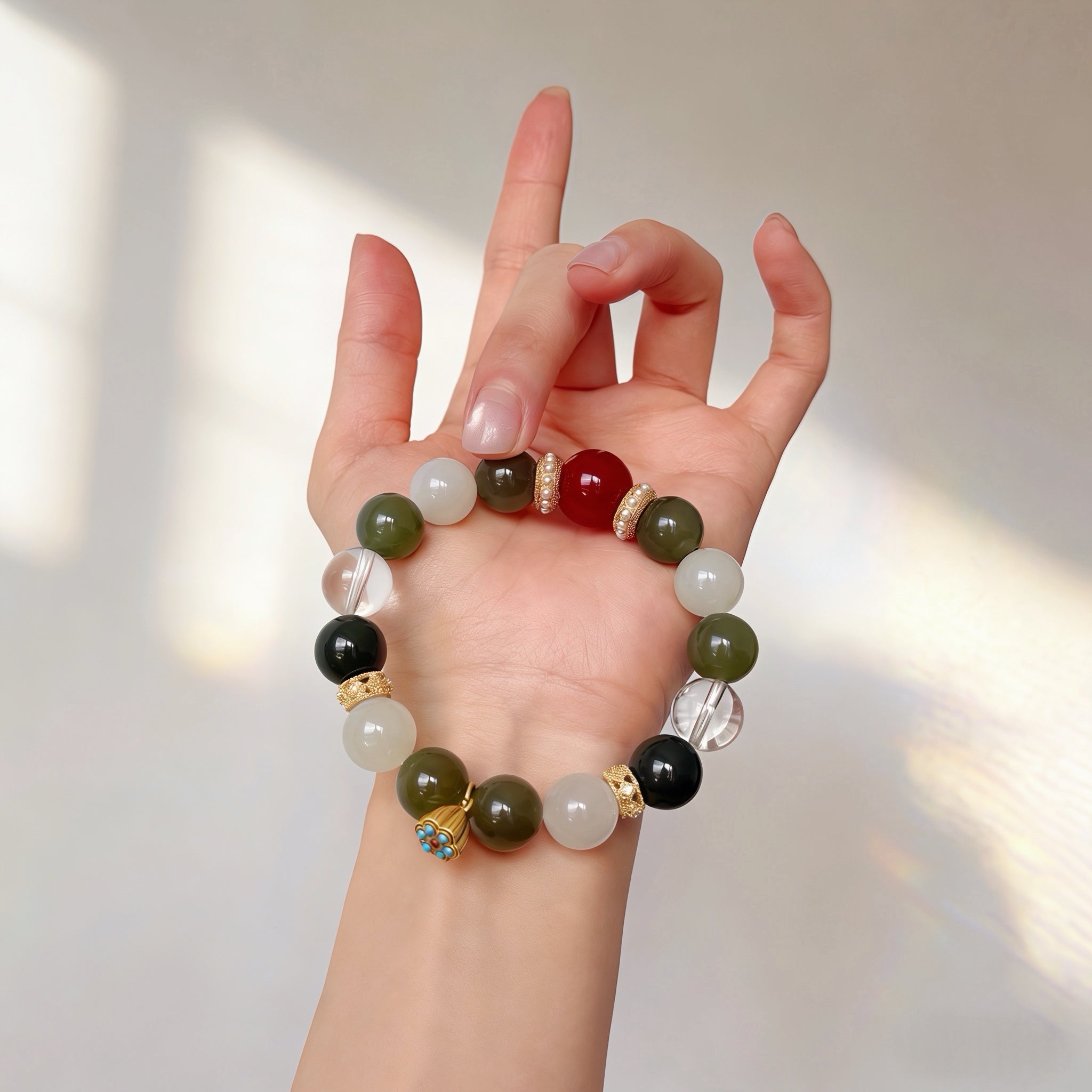 「玉明」· Clarity in Jade